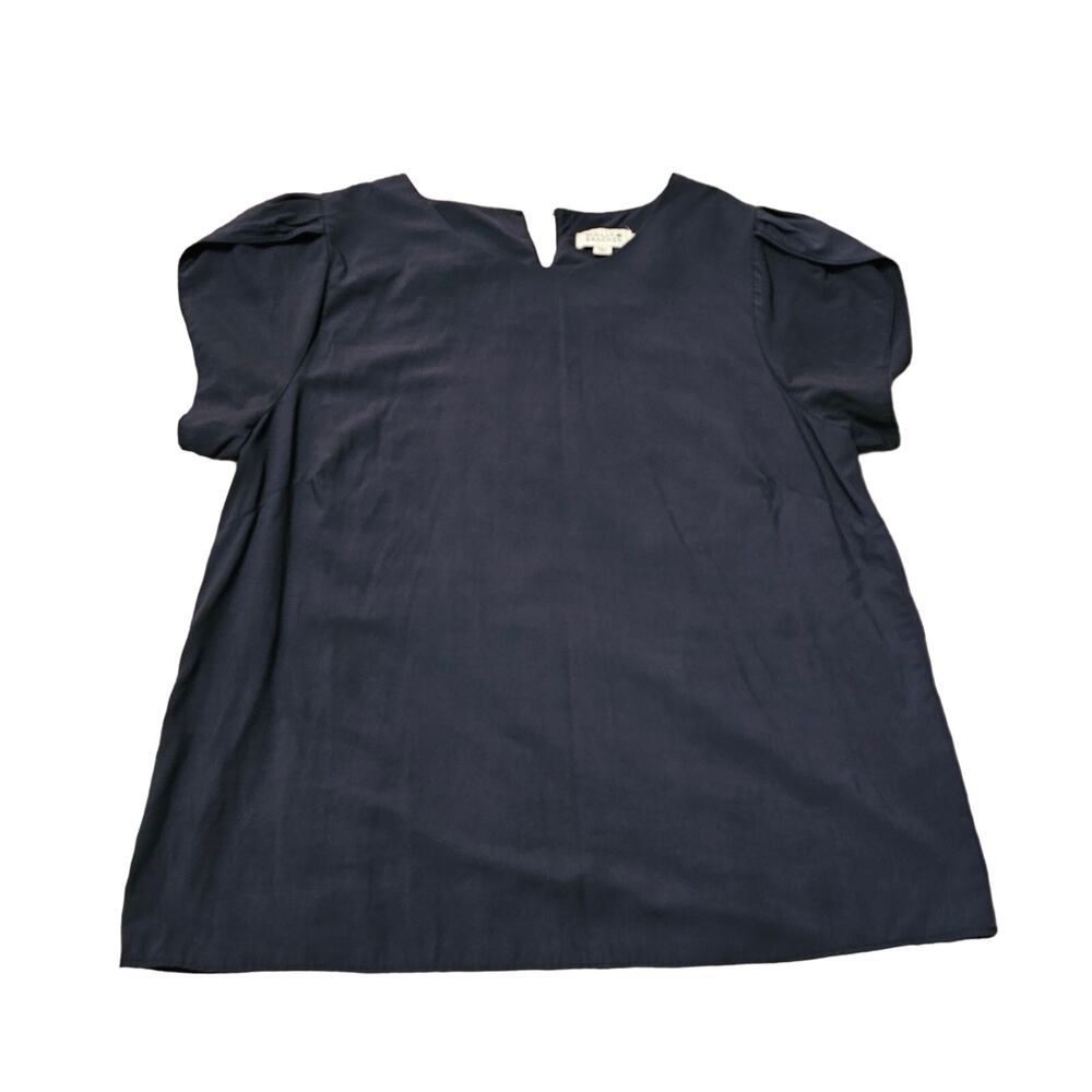 Molly Bracken Size L Navy Shirt Blouse Cap Sleeve